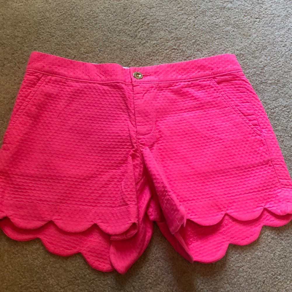 pink lilly pullitzer shorts